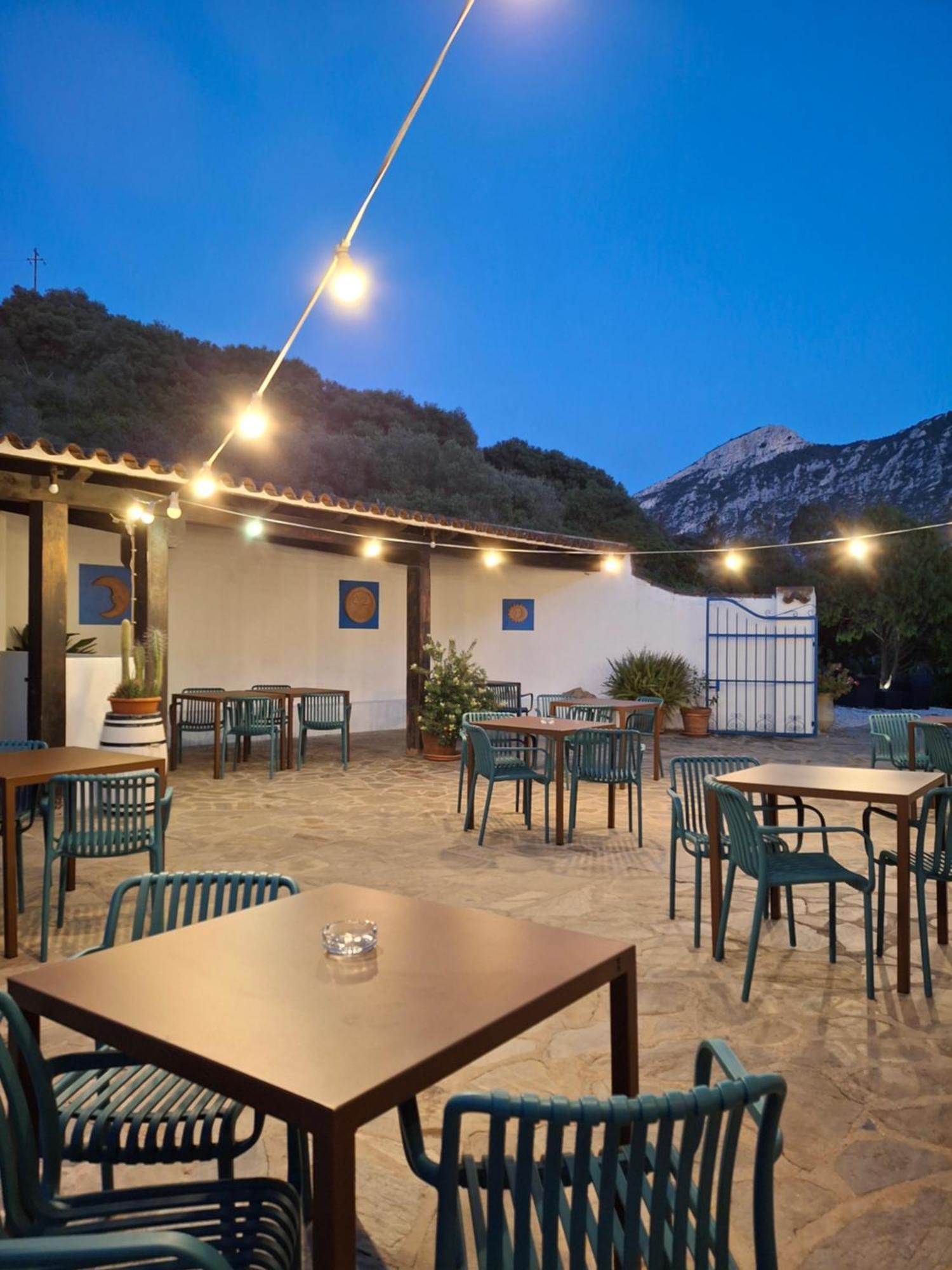 Agriturismo Palas De Serra Country Resort Onifai Exterior photo